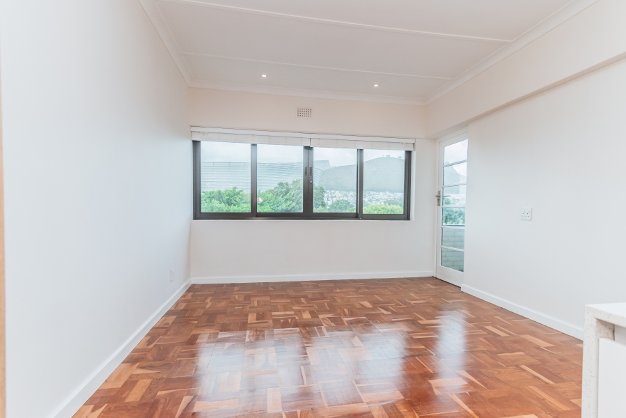 2 Bedroom Property for Sale in Green Point Western Cape